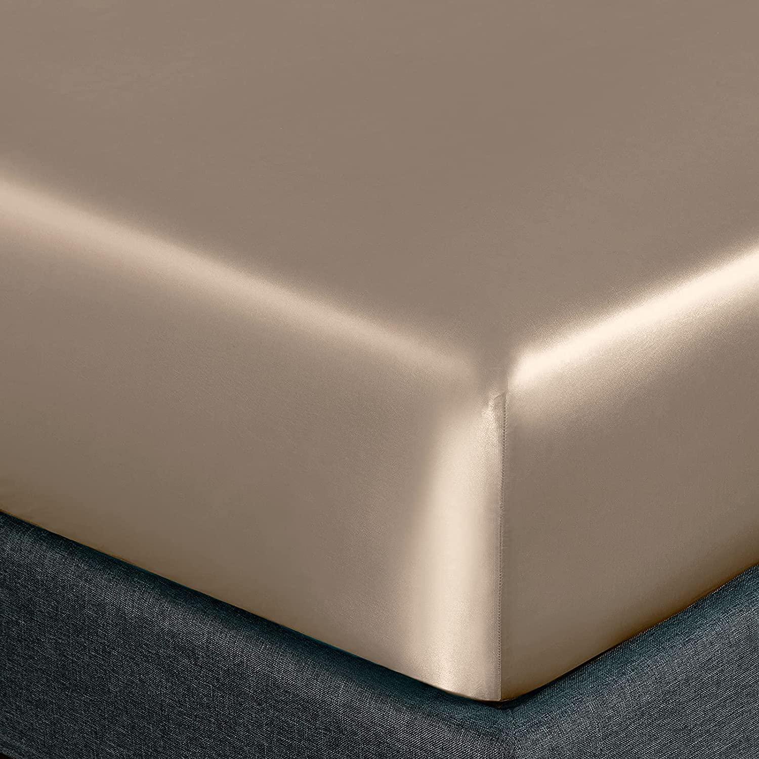 Silky Blanket with 2 Pillow Covers - Image 42